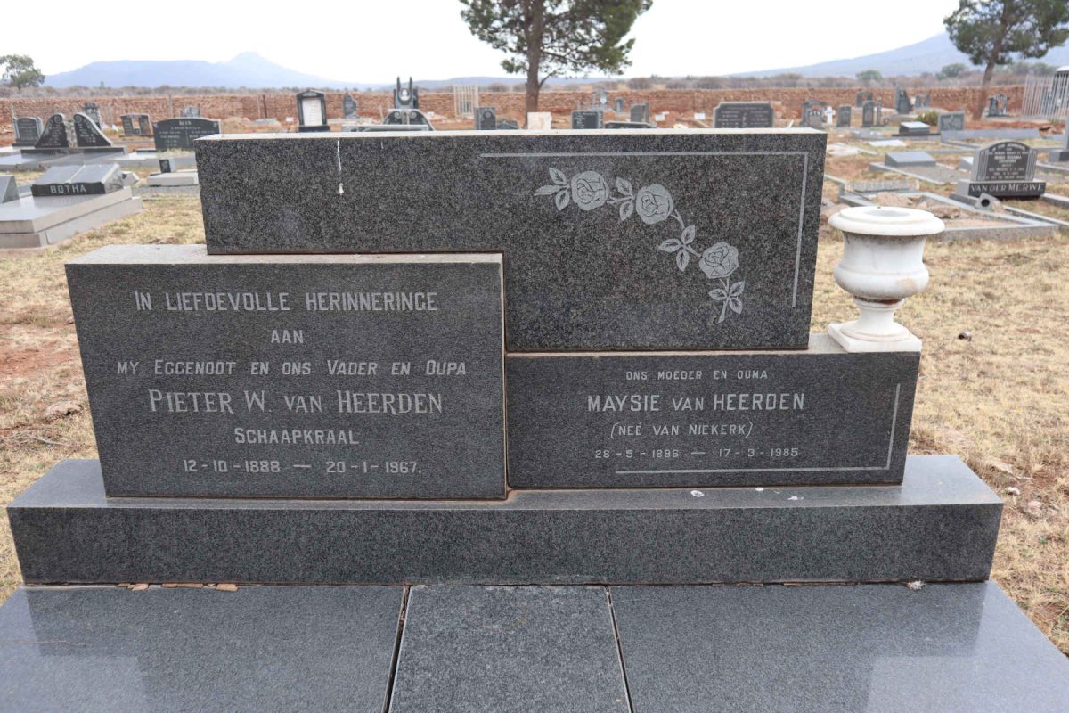 HEERDEN Pieter W., van 1888-1967 & Maysie VAN NIEKERK 1896-1985