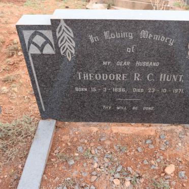 HUNT Theodore R.C. 1896-1971