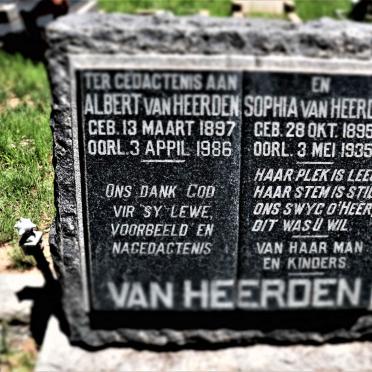 HEERDEN Albert, van 1897-1986 &amp; Sophia 1895-1935