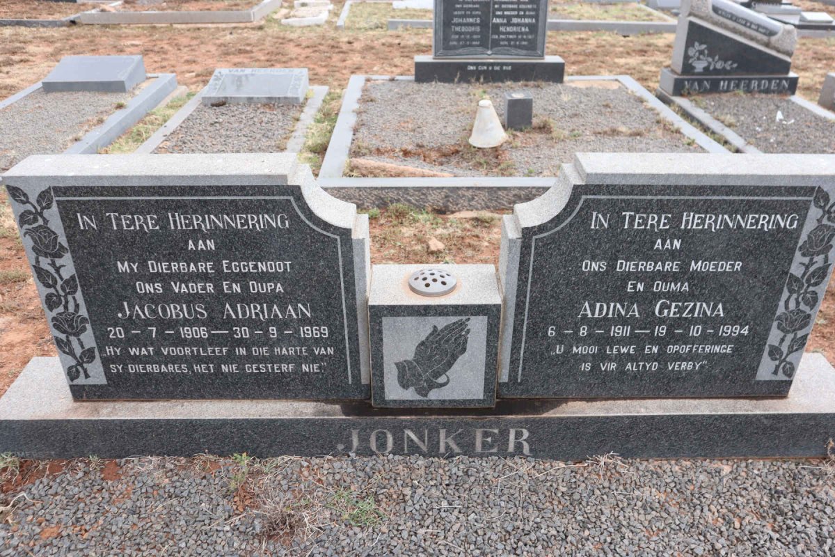 JONKER Jacobus Adriaan 1906-1969 & Adina Gezina 1911-1994