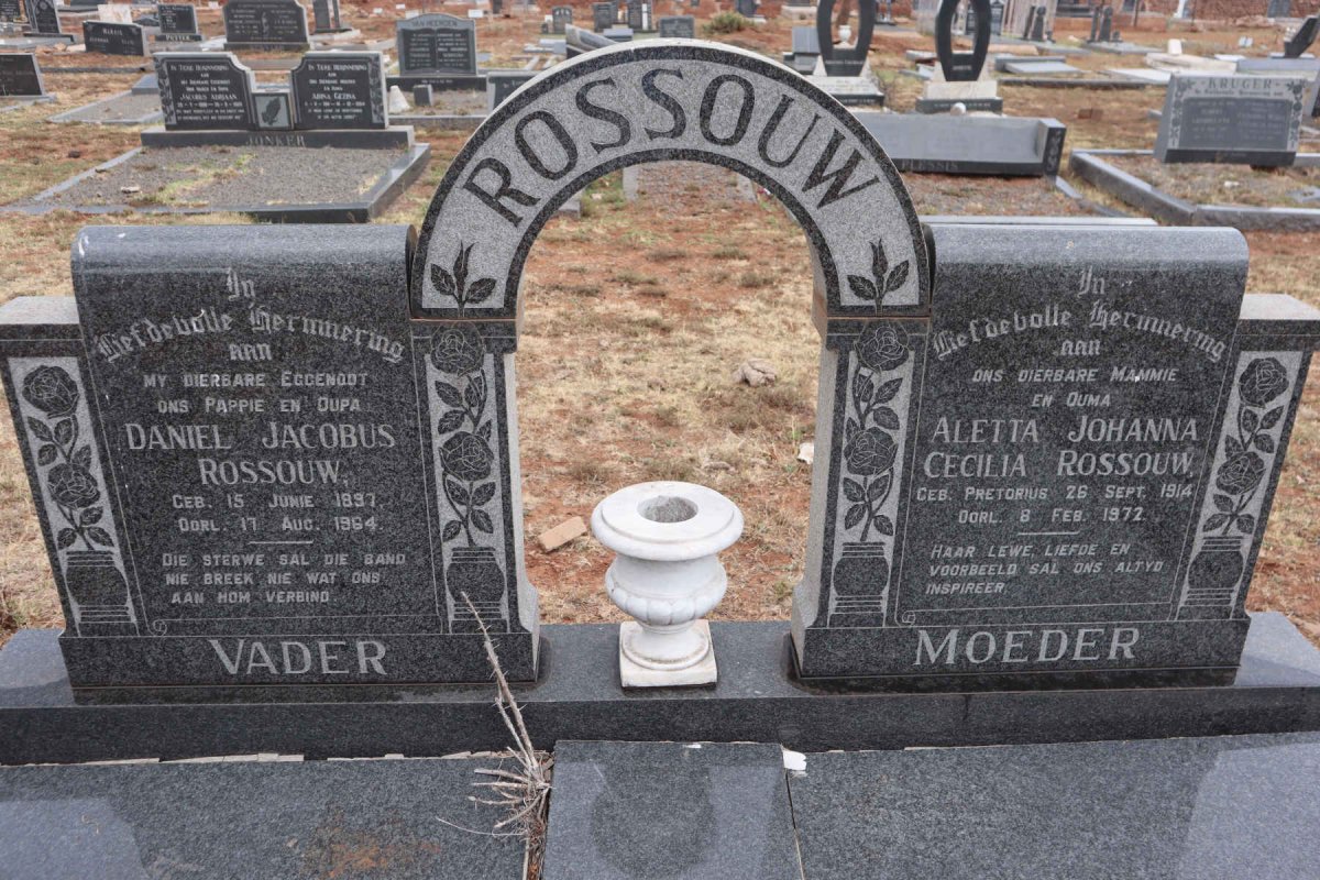ROSSOUW Daniel Jacobus 1897-1964 & Aletta Johanna Cecilia PRETORIUS 1914-1972