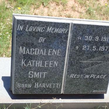 SMIT Jacobus Petrus 1906- &amp; Magdalene Kathleen HARVETT 1917-1977 _2
