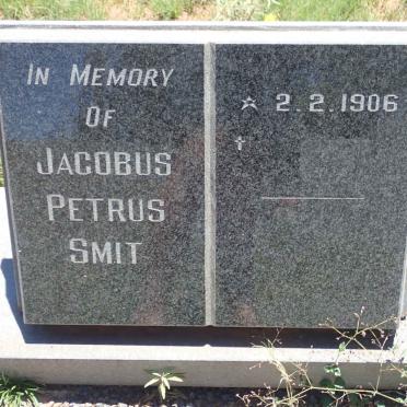 SMIT Jacobus Petrus 1906- &amp; Magdalene Kathleen HARVETT 1917-1977 _1