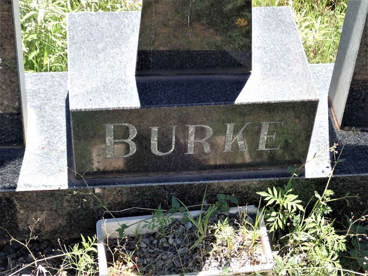 BURKE Auburne 1943-2002 &amp; Martha VISSER 1944-1986