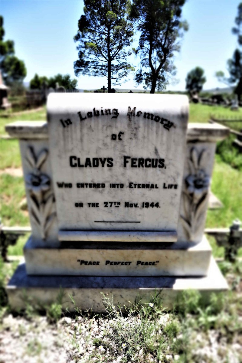 FERGUS Gladys -1944