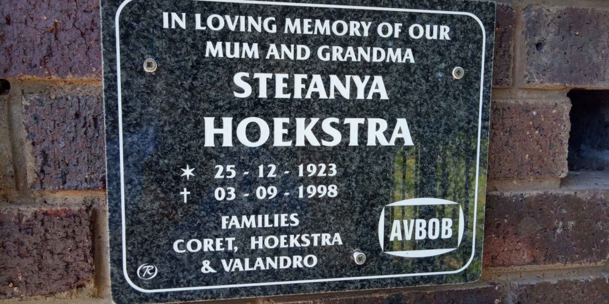 HOEKSTRA Stefanya 1923-1998