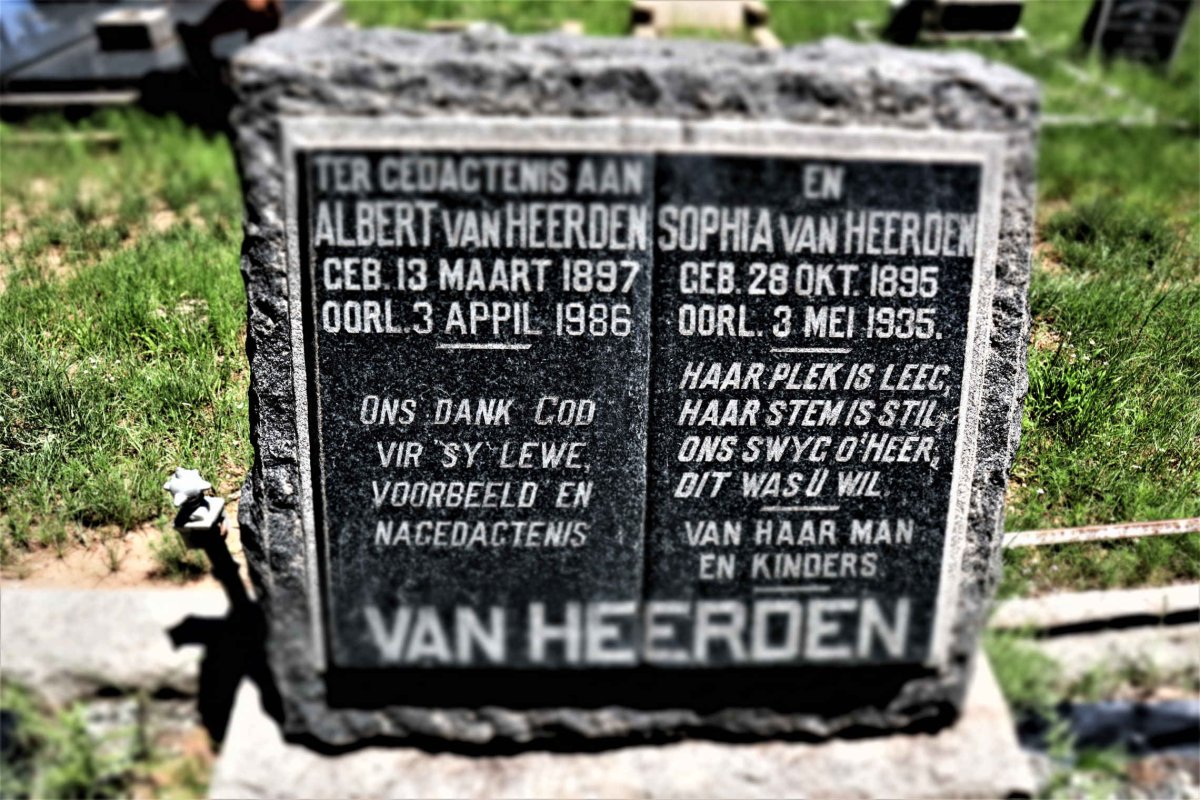 HEERDEN Albert, van 1897-1986 &amp; Sophia 1895-1935