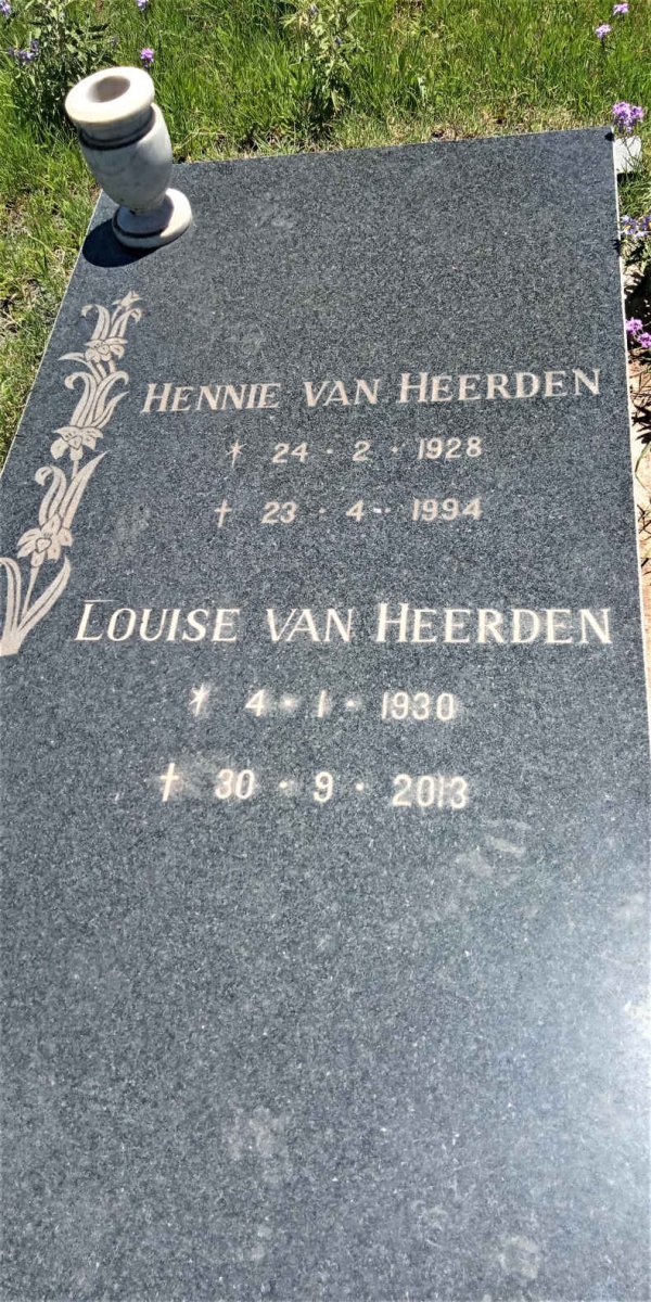 HEERDEN Hennie, van 1928-1994 &amp; Louise 1930-2013