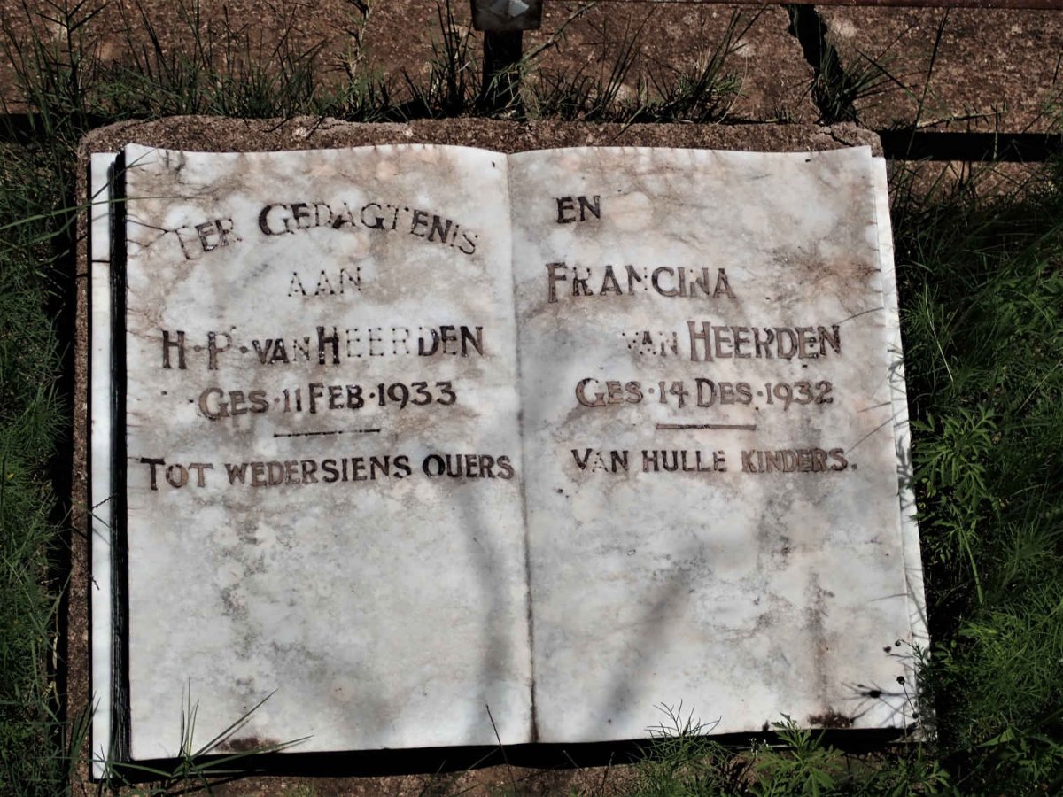 HEERDEN H.P., van -1933 &amp; Francina -1932