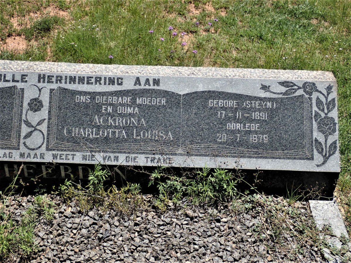 HEERDEN Hendrik Adriaan, van 1889-1969 &amp; Ackrona Charlotta Louisa STEYN 1891-1979