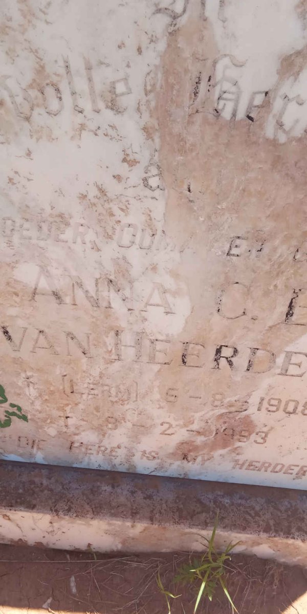 HEERDEN Anna C.E., van 1908-1993