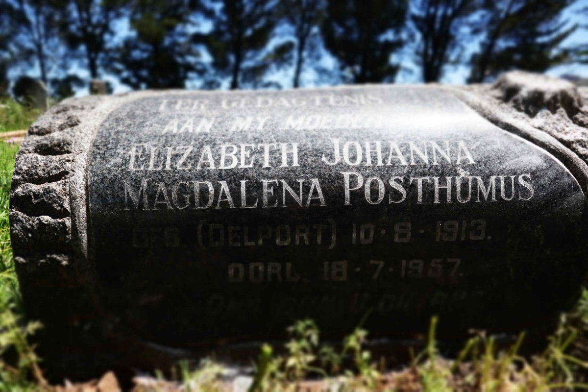 POSTHUMUS Jan J. 1913-1947 &amp; Elizabeth Johanna Magdalena DELPORT 1913-1957