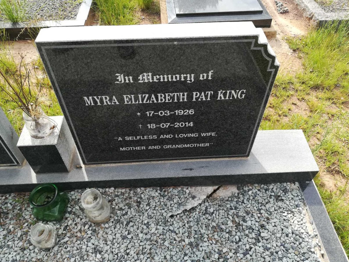 KING Kenneth Scott 1921-2008 &amp; Myra Elizabeth Pat 1926-2014