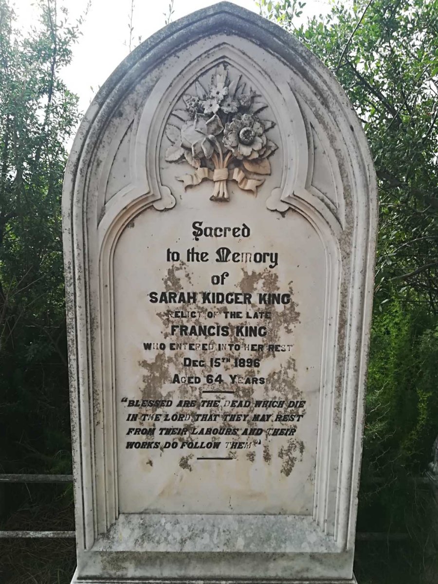 KING Sarah Kidger -1896