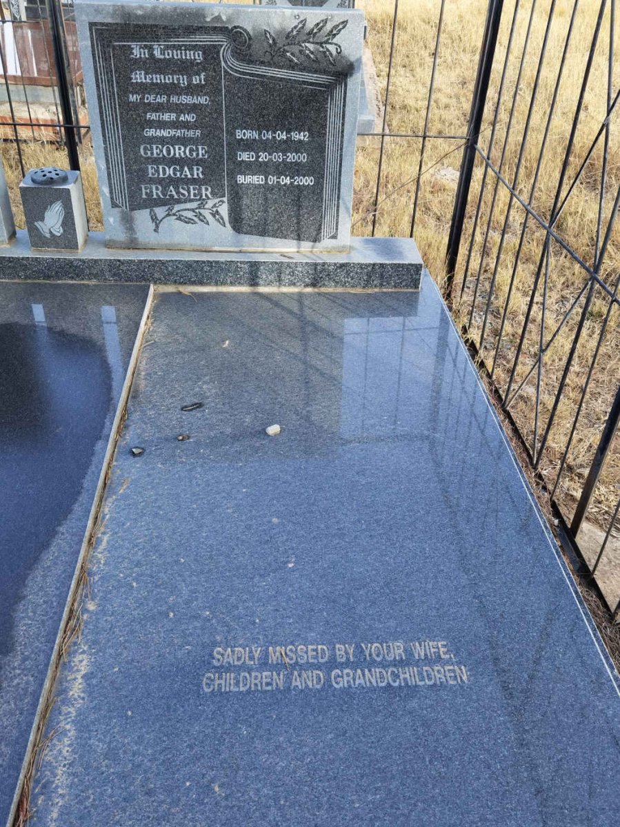 FRASER George Edgar 1942-2000 &amp; Nombuyiselo Buyi Buyi Adelaide 1944-2009