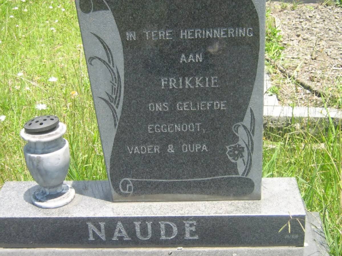 NAUDE Frikkie