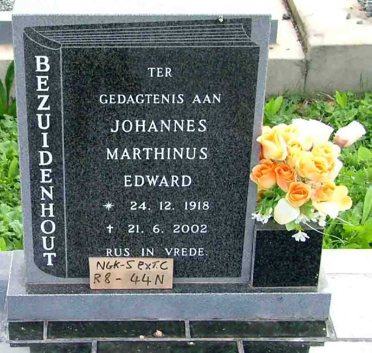 BEZUIDENHOUT Johannes Marthinus Edward 1918-2002