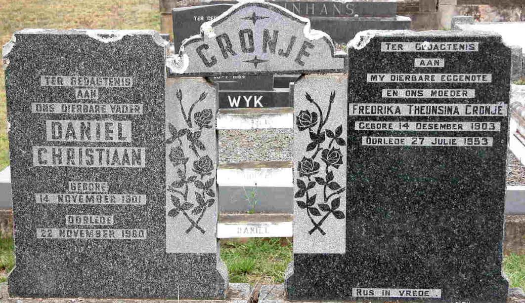 CRONJE Daniel Christiaan 1901-1960 &amp; Fredrika Theunsina 1903-1953