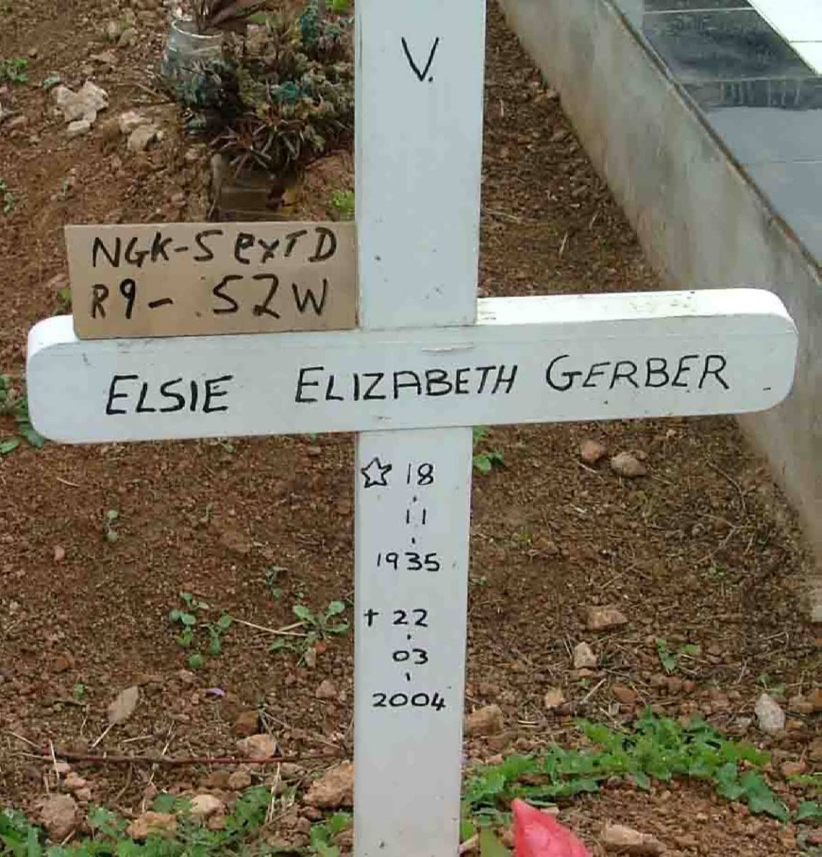 GERBER Elsie Elizabeth 1935-2004