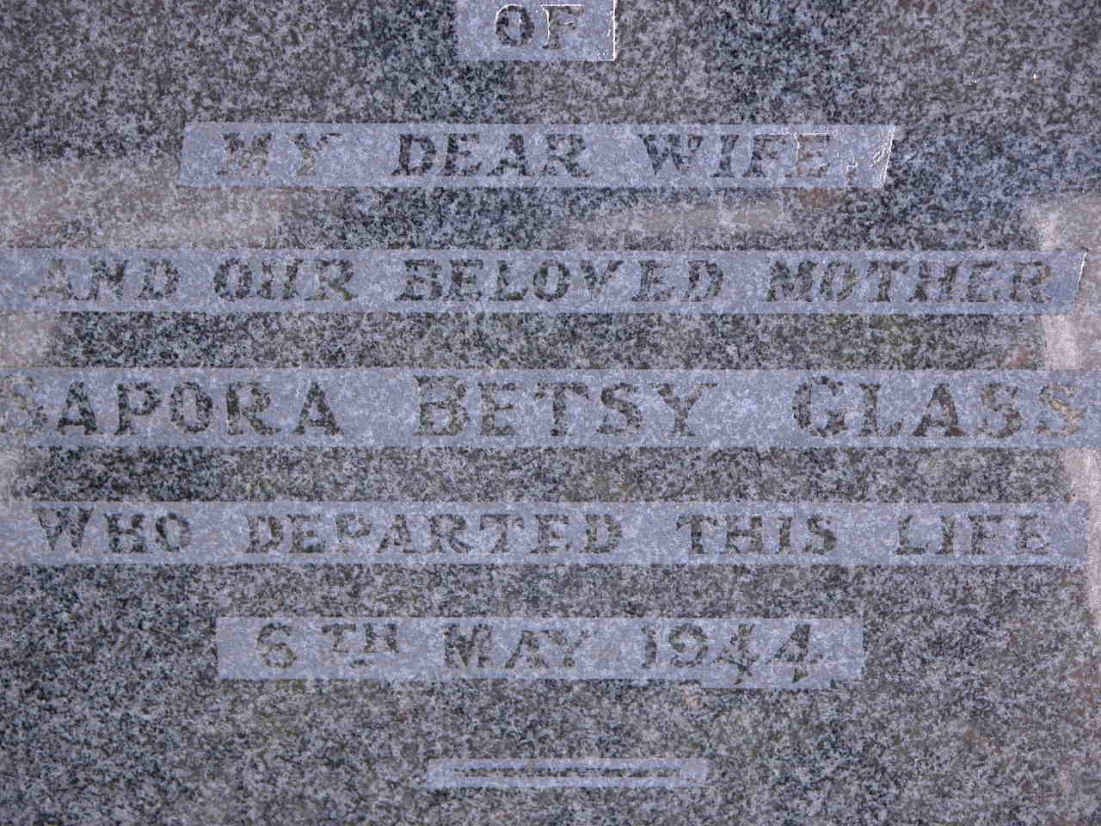 GLASS Sapora Betsy -1944