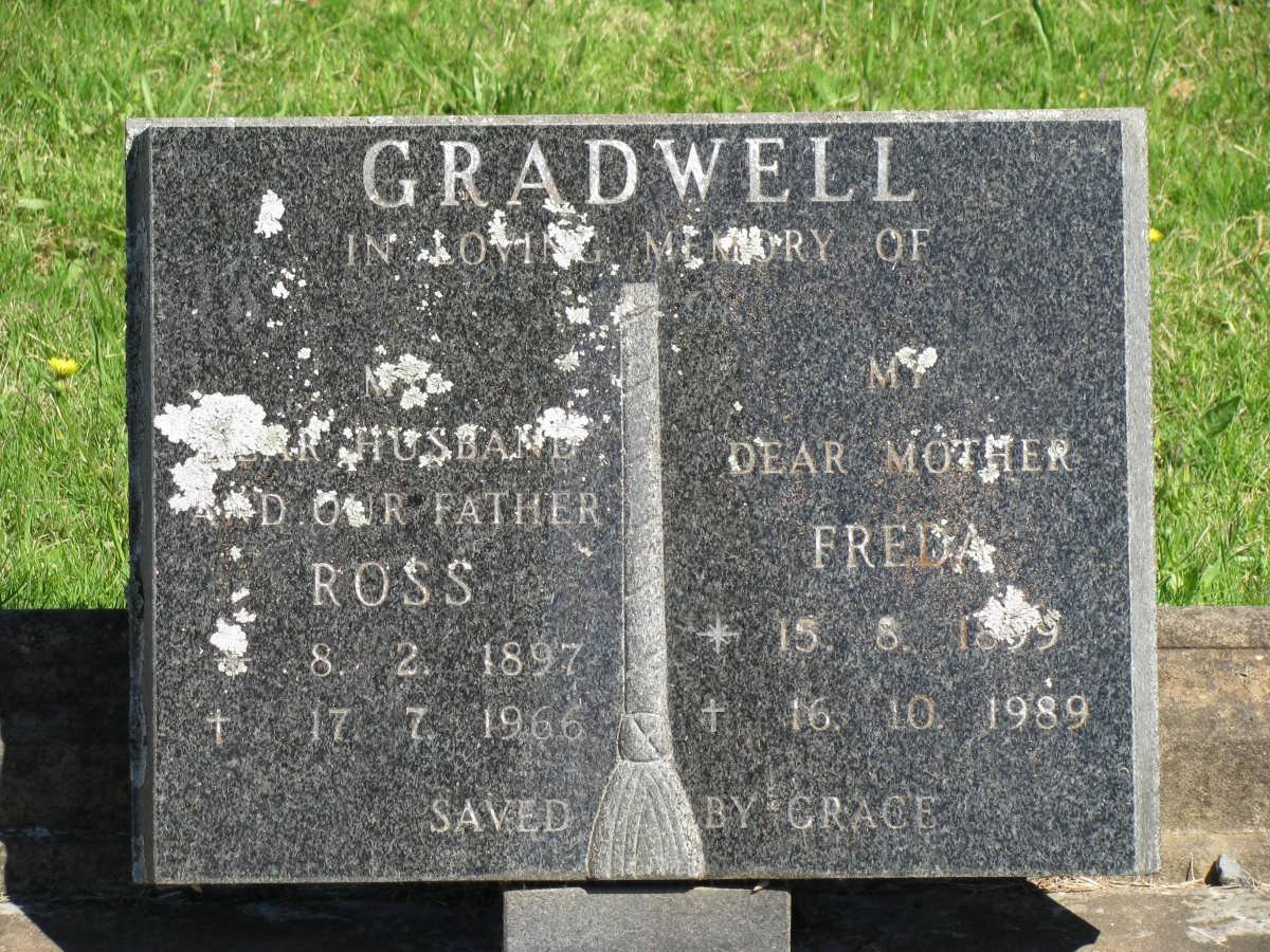 GRADWELL Ross 1897-1966 &amp; Freda 1899-1989