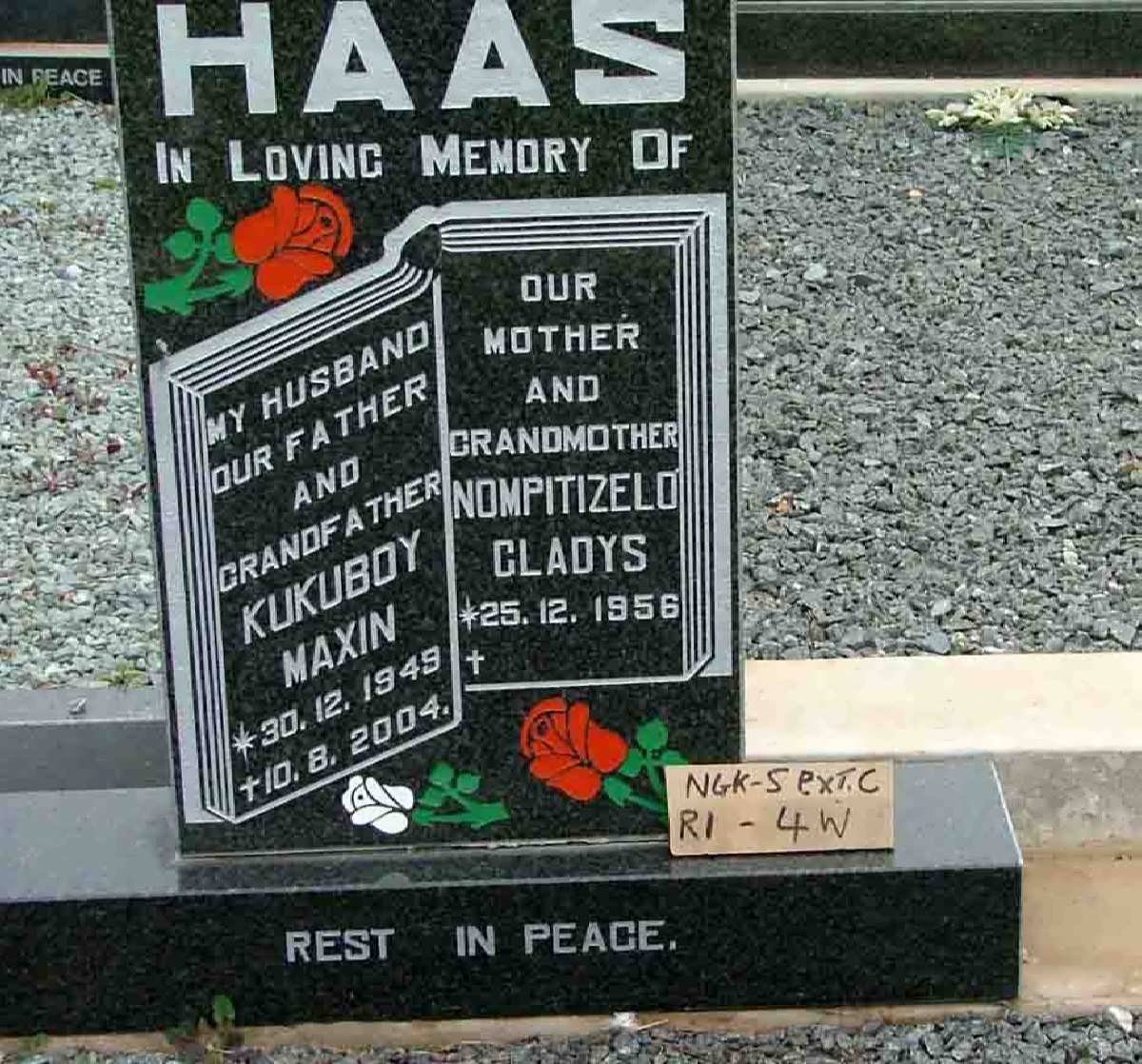 HAAS KukuBoy Maxin 1949-2004 &amp; Nompitizelo Gladys 1956-