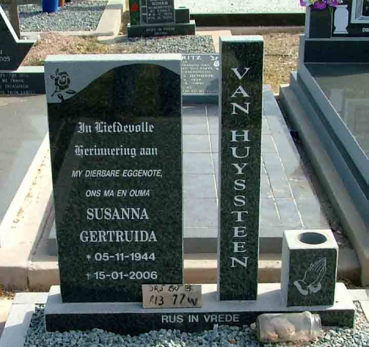 HUYSSTEEN Susanna Gertruida, van 1944-2006