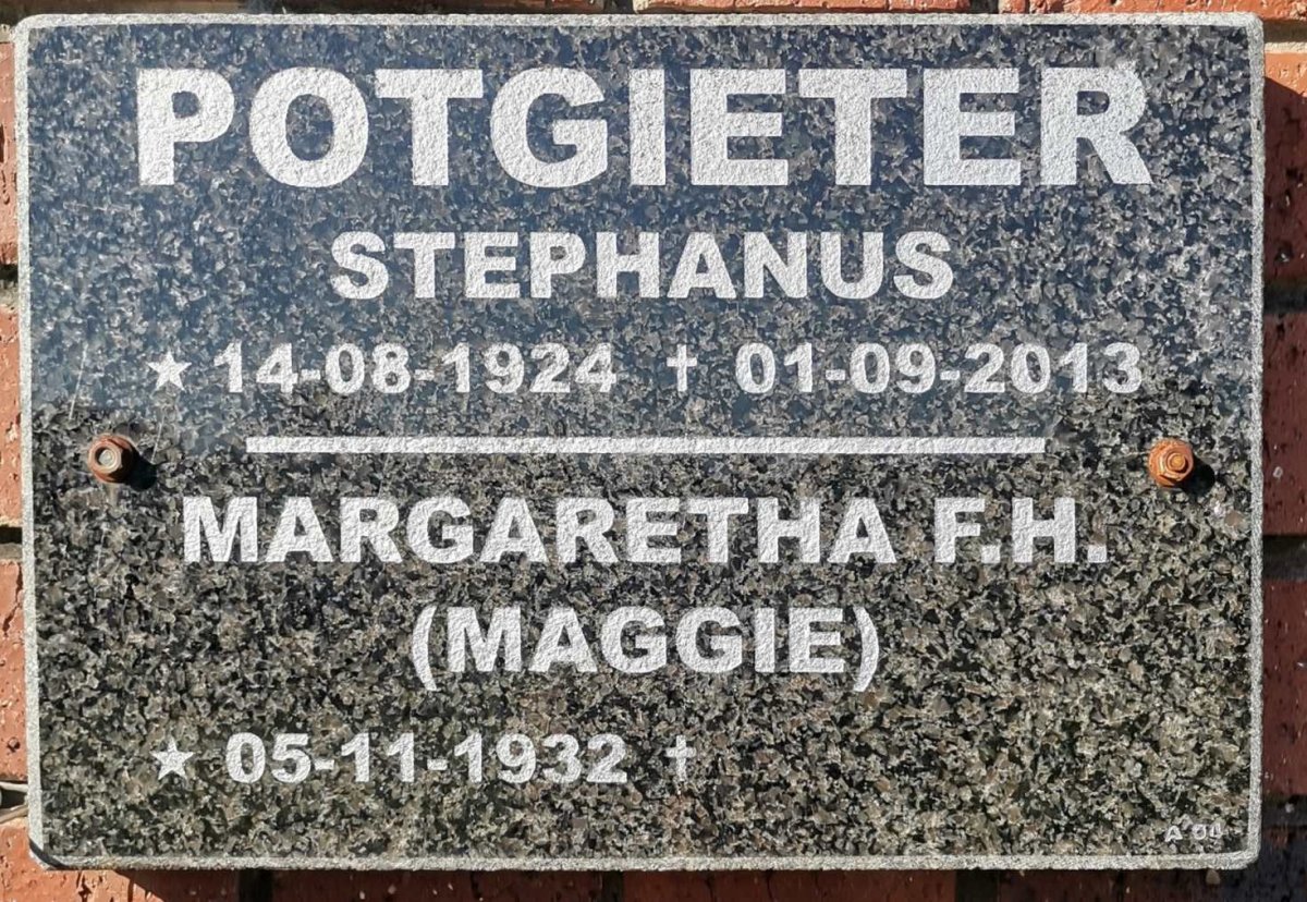 POTGIETER Stephanus 1924-2013 &amp; Margaretha F.H. 1932-