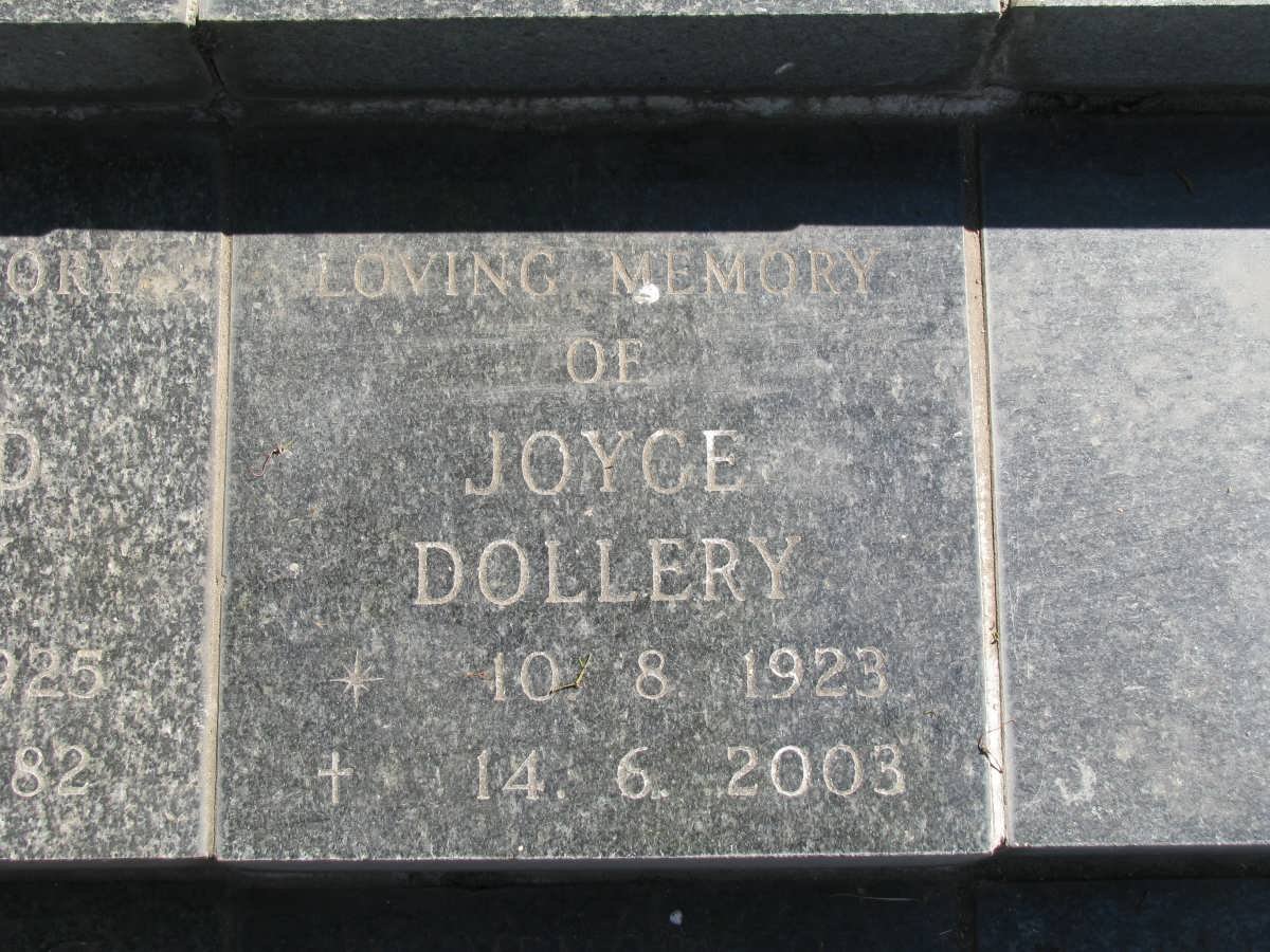 DOLLERY Joyce 1923-2003