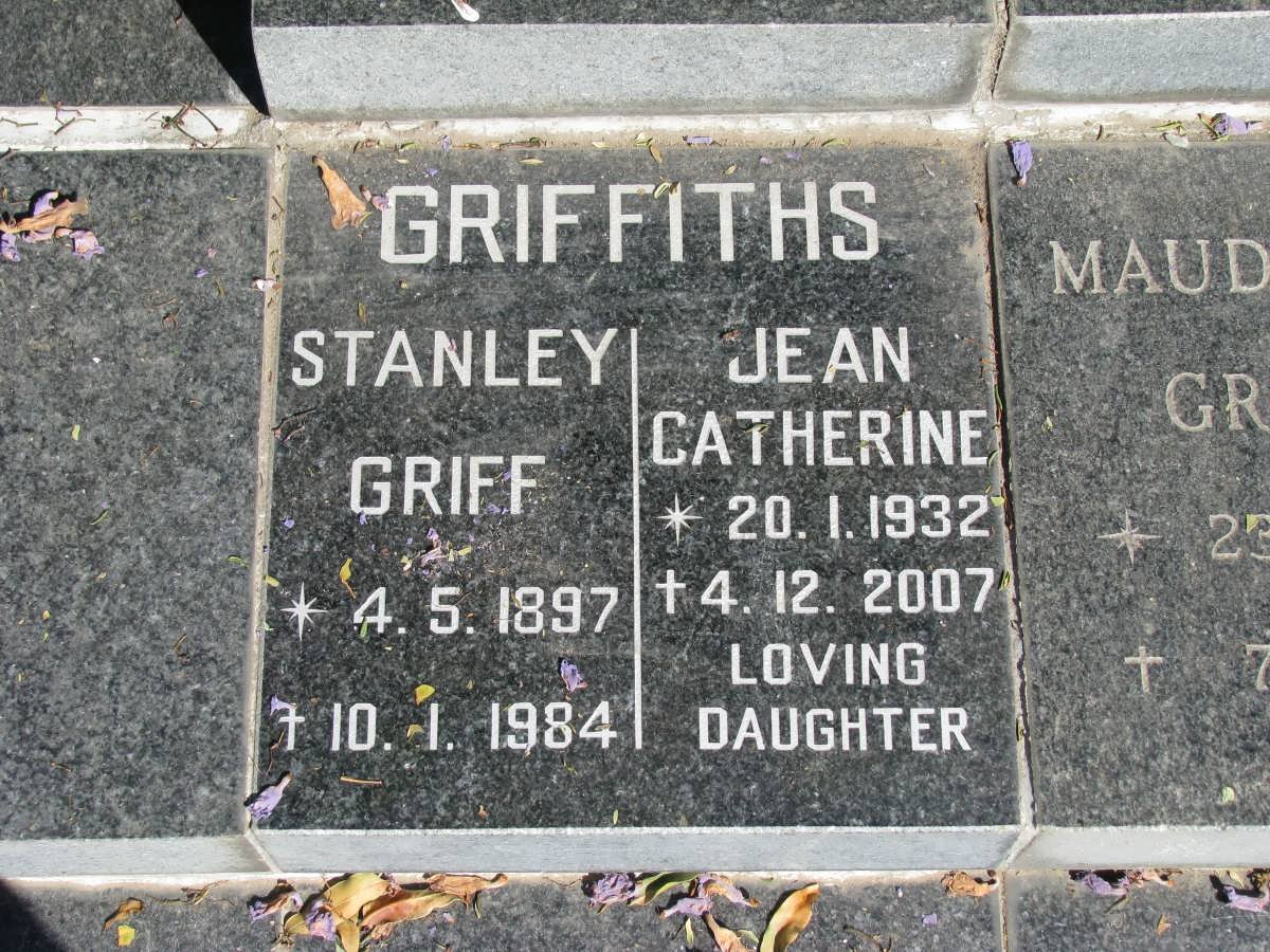 GRIFFITHS Stanley Griff 1897-1984:: GRIFFITHS Jean Catherine 1932-2007