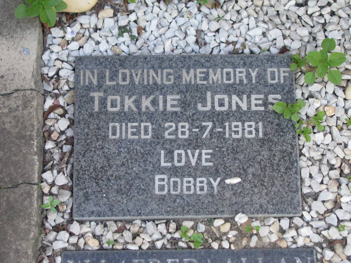 JONES Tokkie -1981