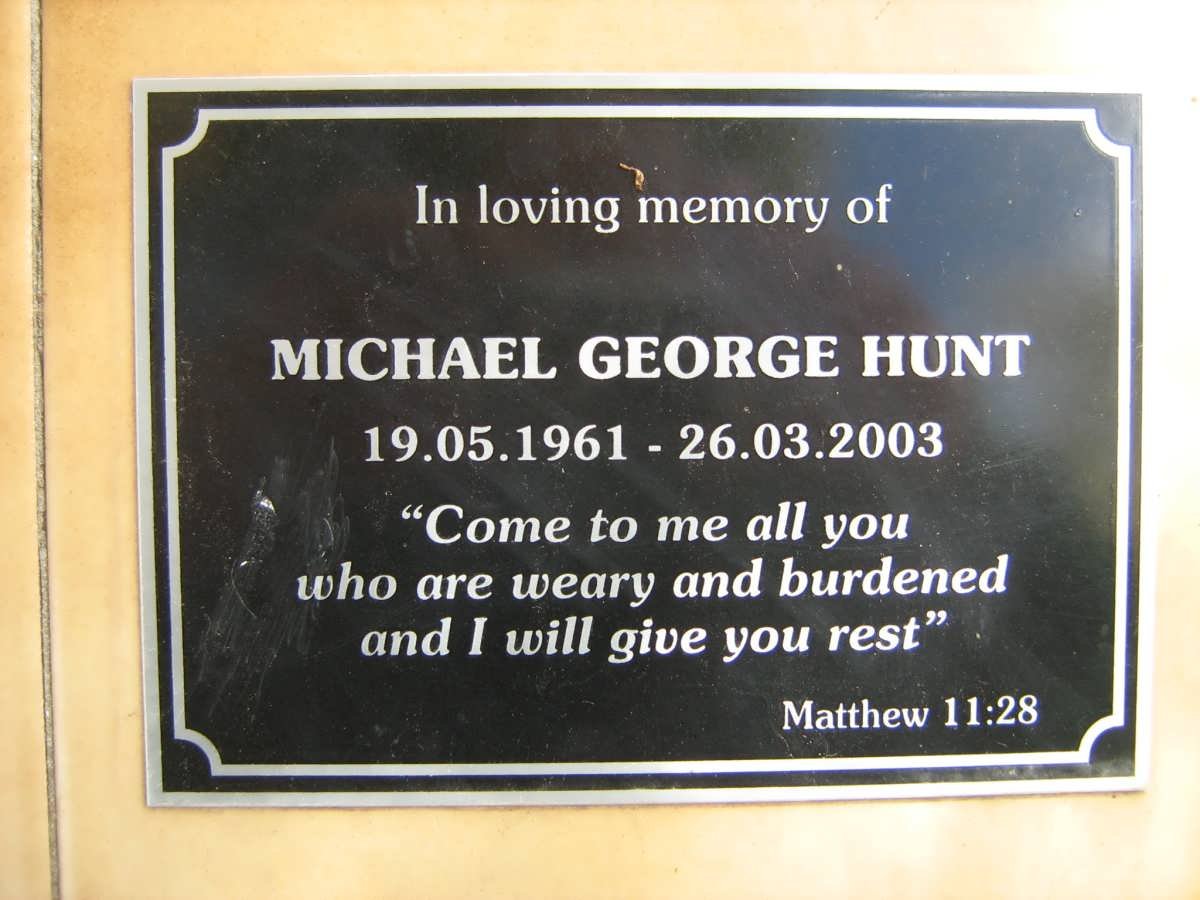 HUNT Michael George 1961-2003