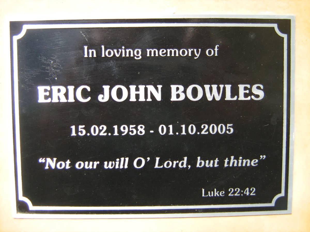 BOWLES Eric John 1958-2005