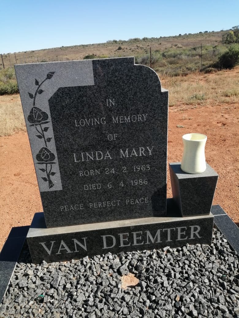 DEEMTER Linda Mary, van 1963-1986