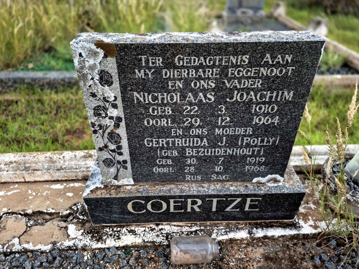 COERTZE Nicholaas Joachim 1910-1964 & Gertruida J. BEZUIDENHOUT 1919-1968
