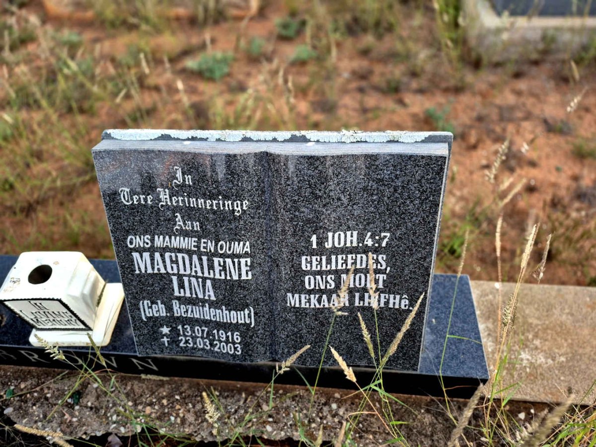 BROWN Sidney E. 1913-1974 & Magdalene Lina BEZUIDENHOUT 1916-2003_2
