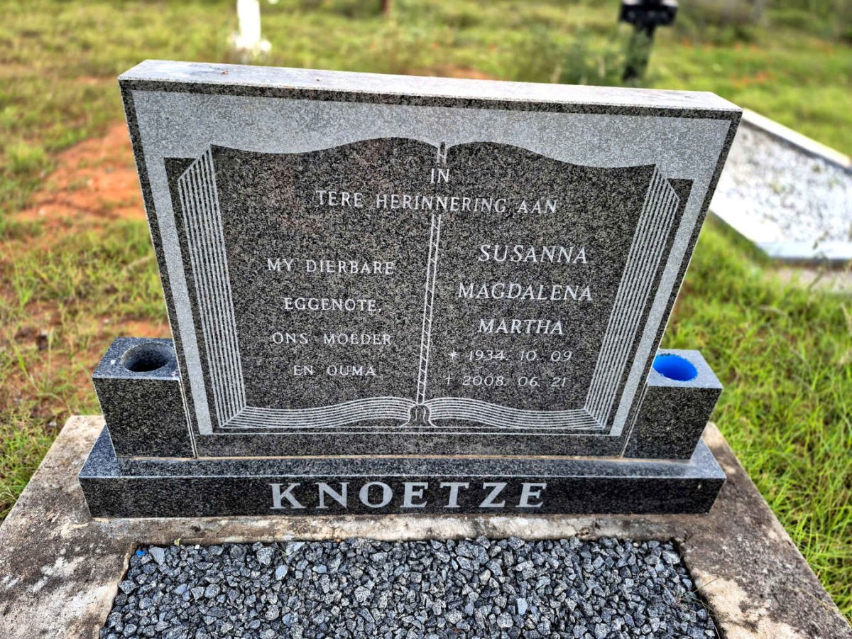 KNOETZE Susanna Magdalena Martha 1934-2008