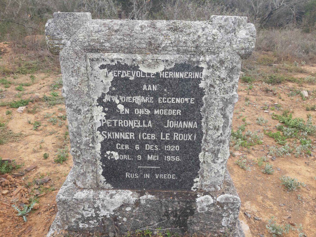 SKINNER Petronella Johanna nee LE ROUX 1920-1956
