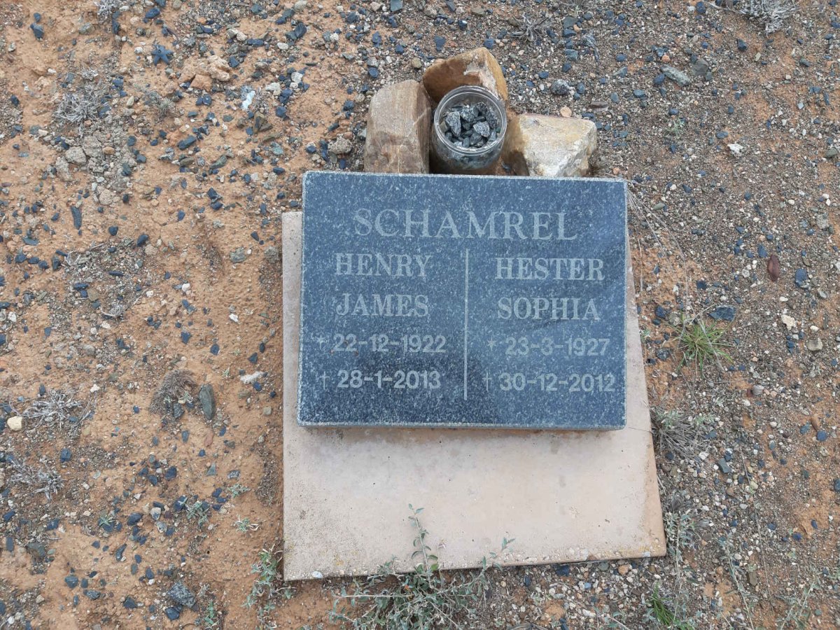 SCHAMREL Henry James 1922-2013 &amp; Hester Sophia 1927-2012