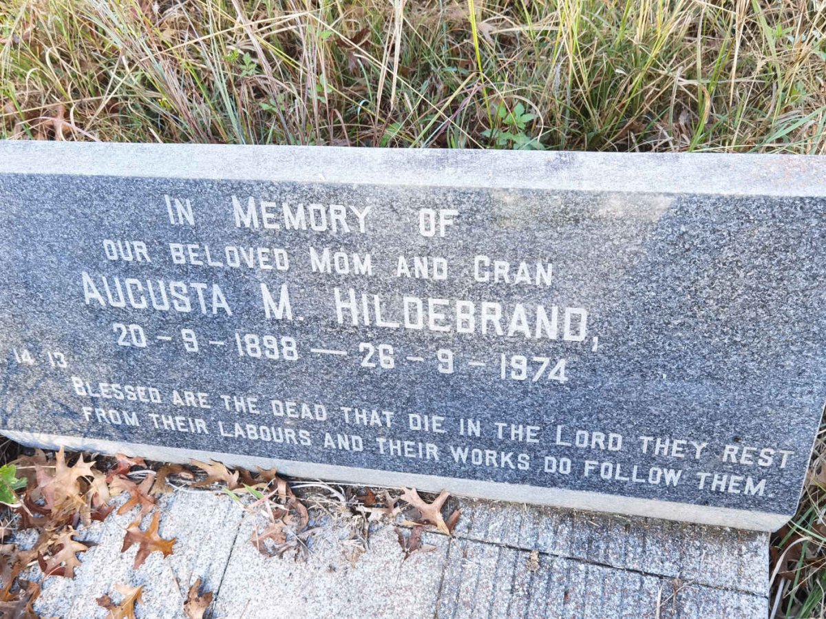 HILDEBRAND Augusta M. 1898-1974