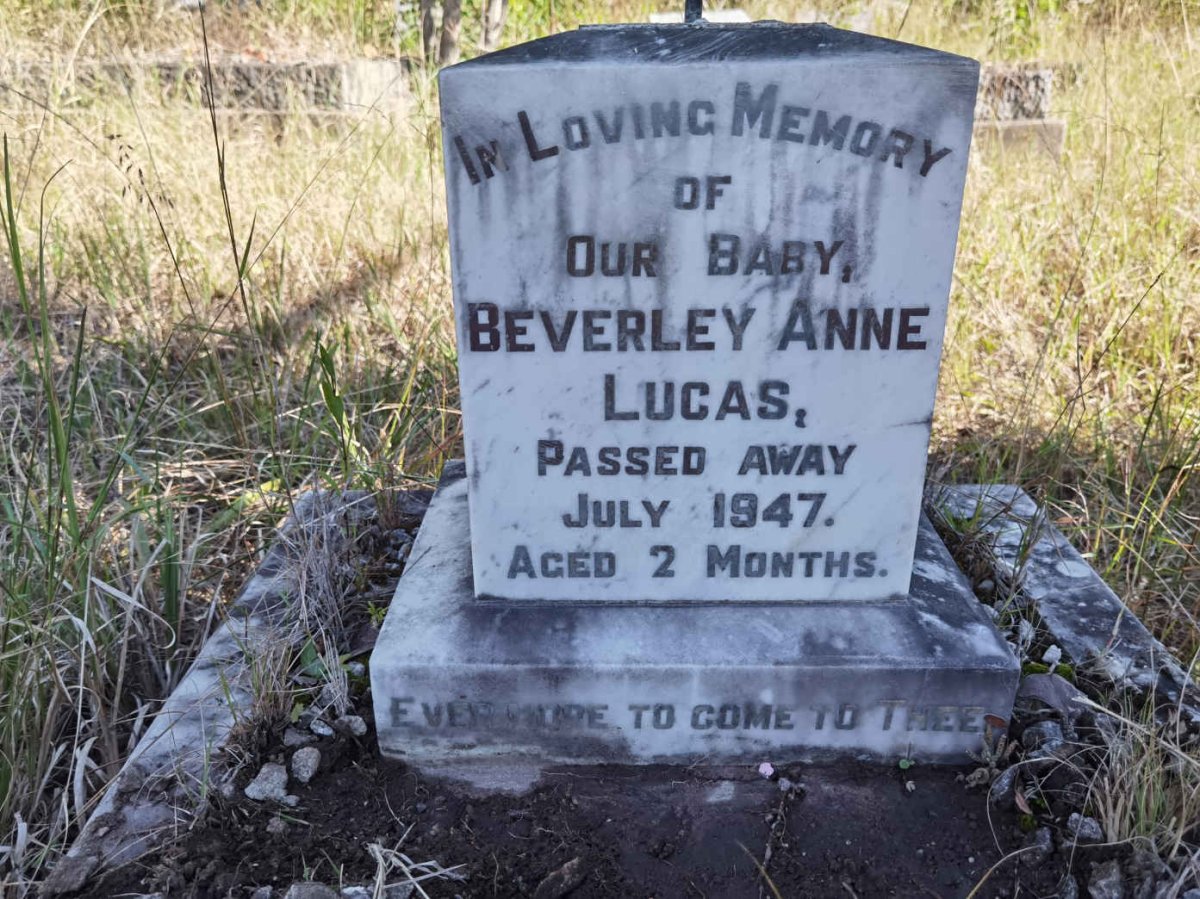 LUCAS Beverley Anne -1947