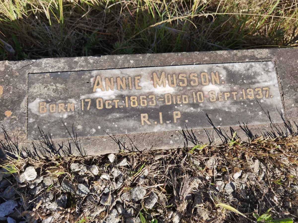 MUSSON Annie 1863-1937