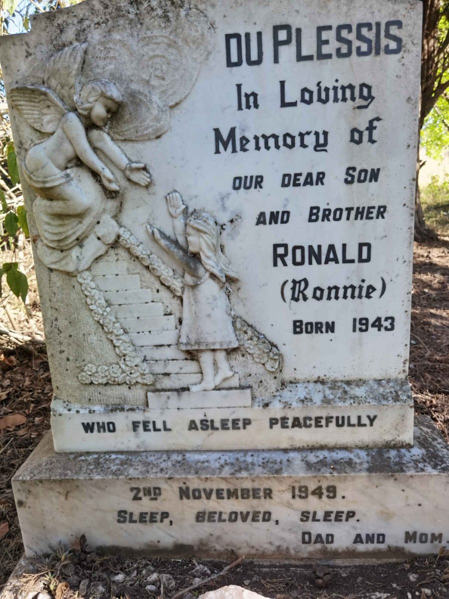 PLESSIS Ronald, du 1943-1949