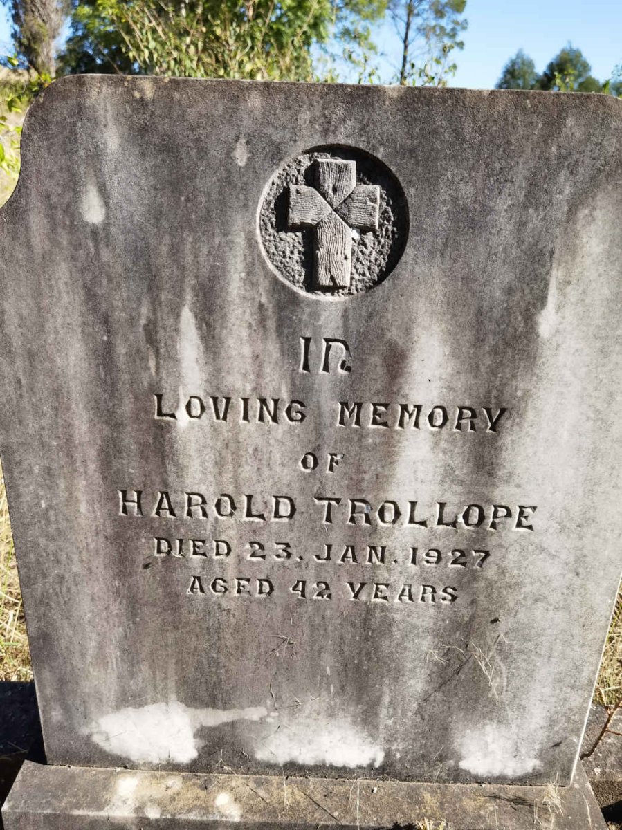 TROLLOPE Harold -1927