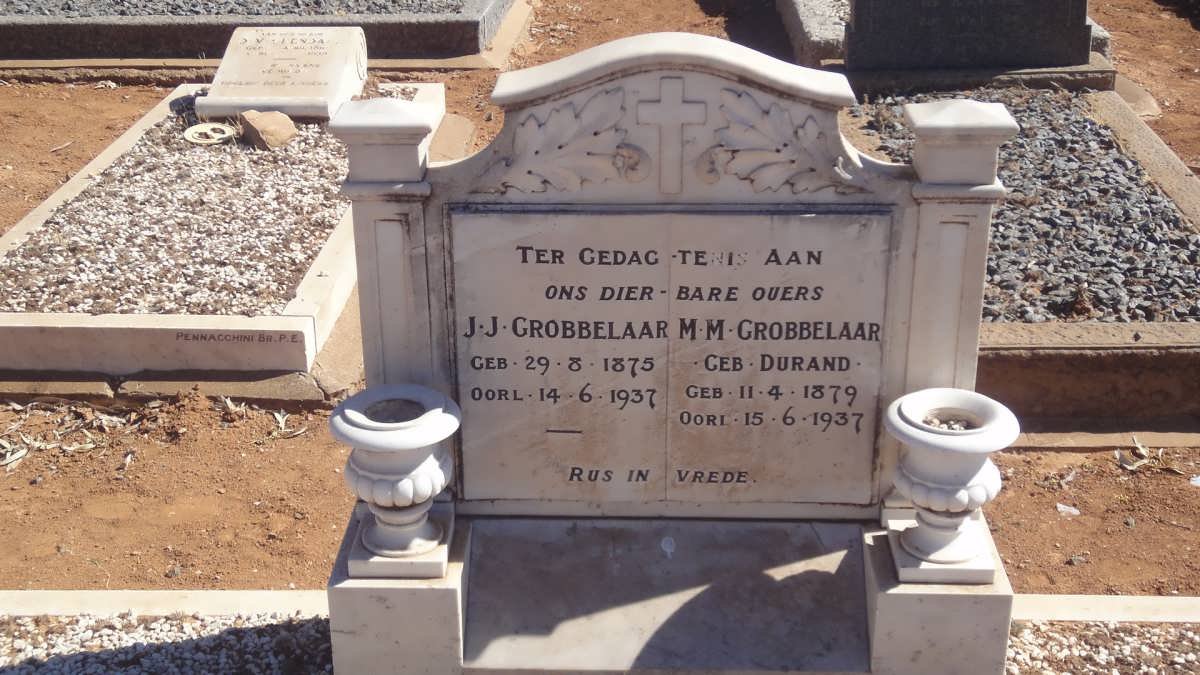 GROBBELAAR J.J. 1875-1937 &amp; M.M. DURAND 1879-1937