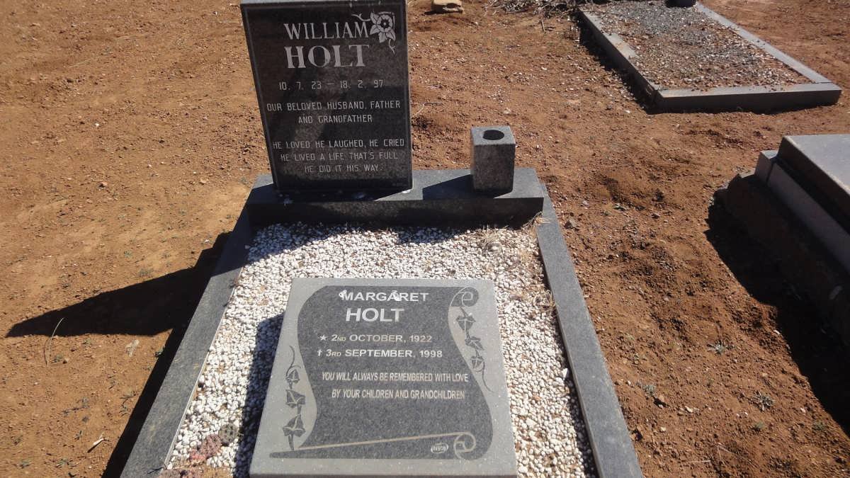 HOLT William 1923-1997 &amp; Margaret 1922-1998