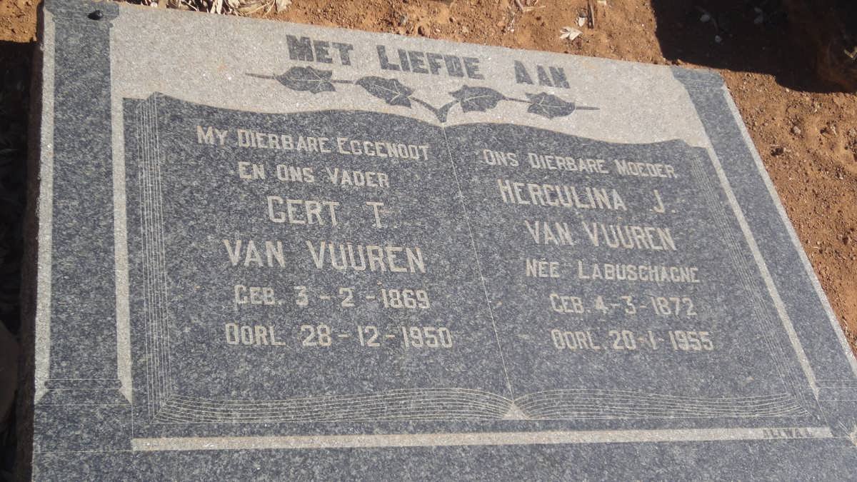 VUUREN Gert T., van 1869-1950 &amp; Herculina J. LABUSCHAGNE 1872-1955