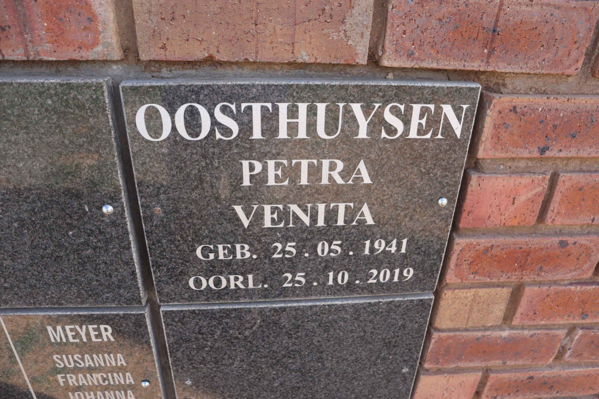 OOSTHUYSEN Petra Venita 1941-2019