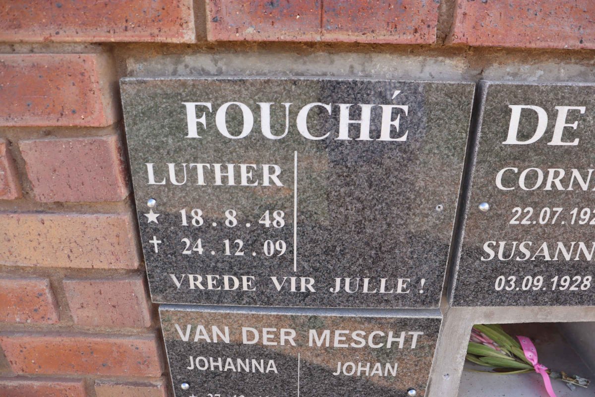 FOUCHE Luther 1948-2009