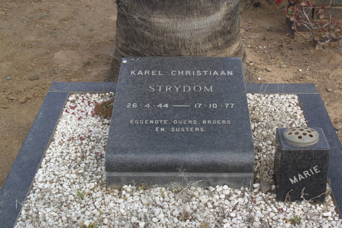 STRYDOM Karel Christiaan 1944-1977